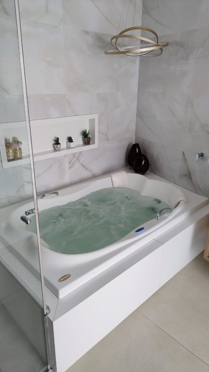 Jacuzzi: Ergonomia patenteada